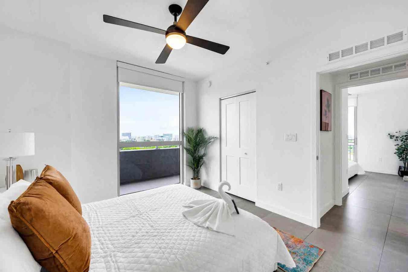 Amazing 3 Bed Unit In Dwntwn Miami With Free Parking Daire Dış mekan fotoğraf