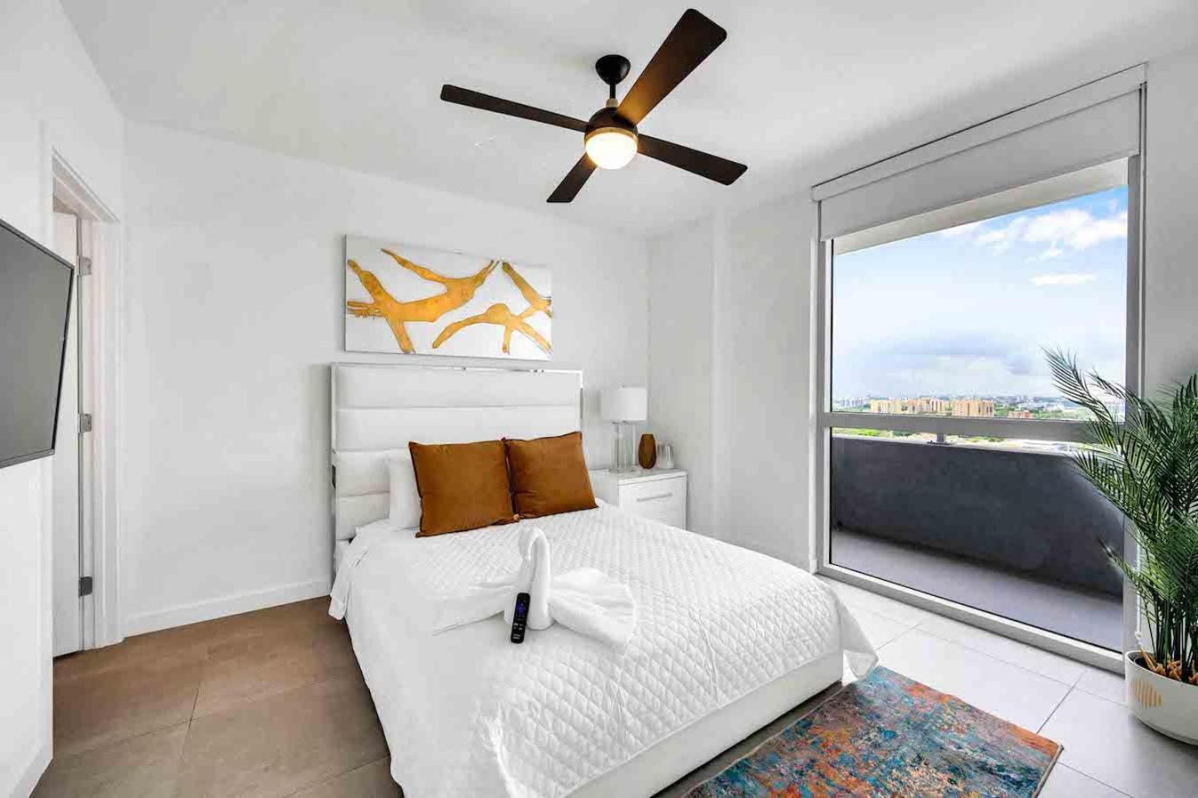 Amazing 3 Bed Unit In Dwntwn Miami With Free Parking Daire Dış mekan fotoğraf