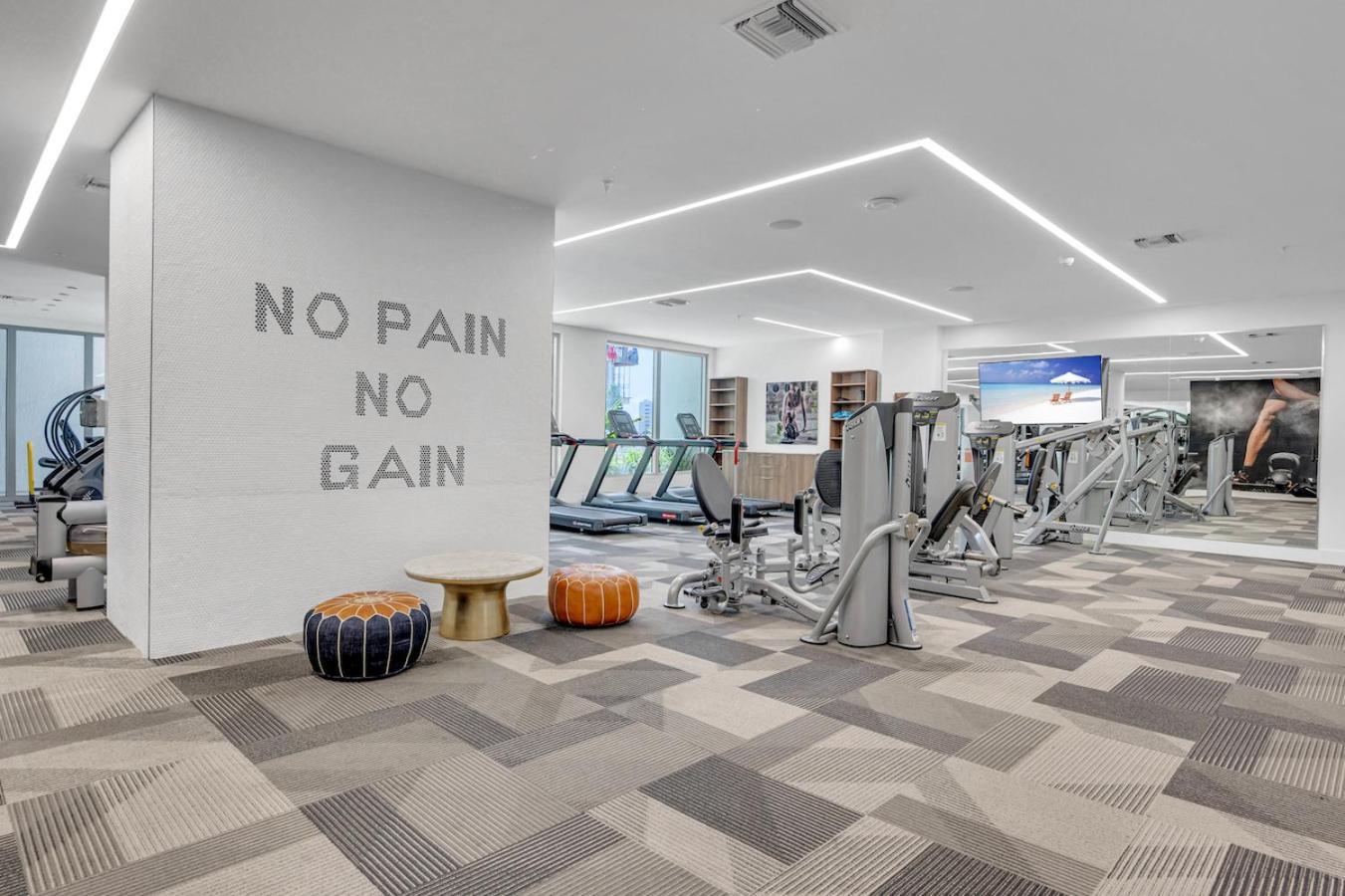 Amazing 3 Bed Unit In Dwntwn Miami With Free Parking Daire Dış mekan fotoğraf