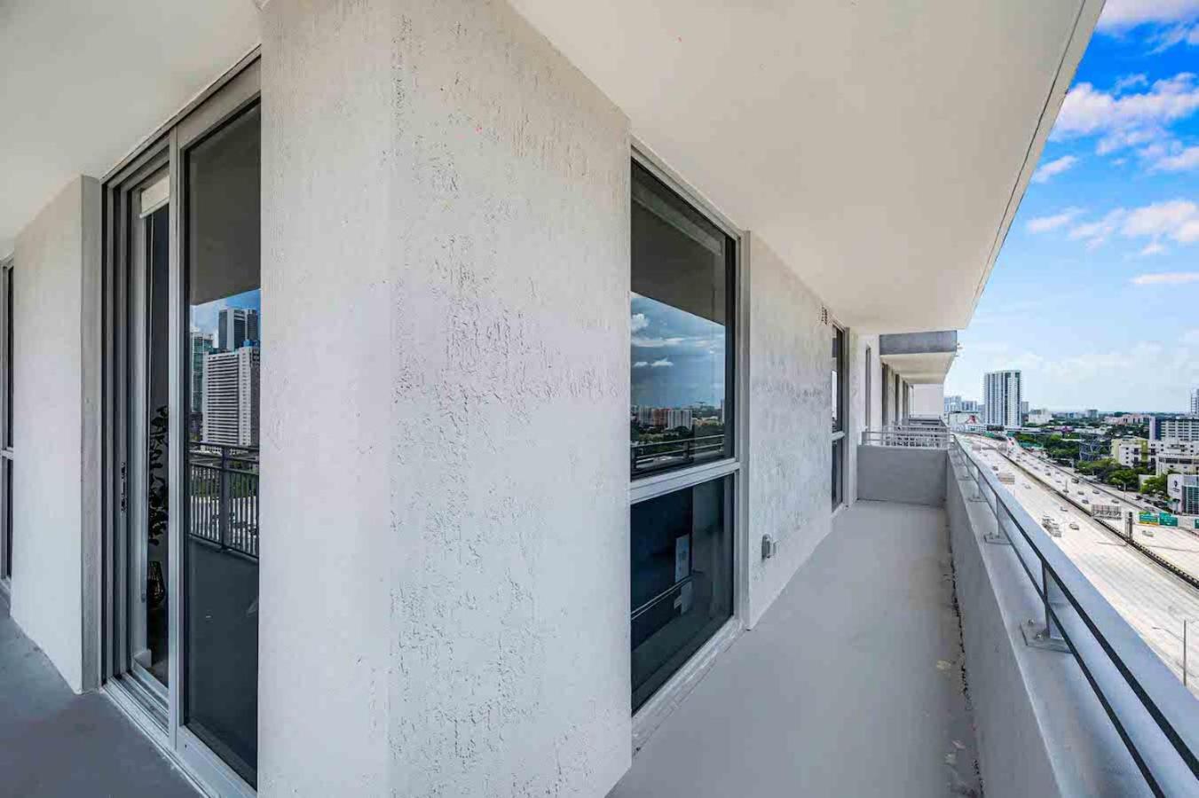 Amazing 3 Bed Unit In Dwntwn Miami With Free Parking Daire Dış mekan fotoğraf