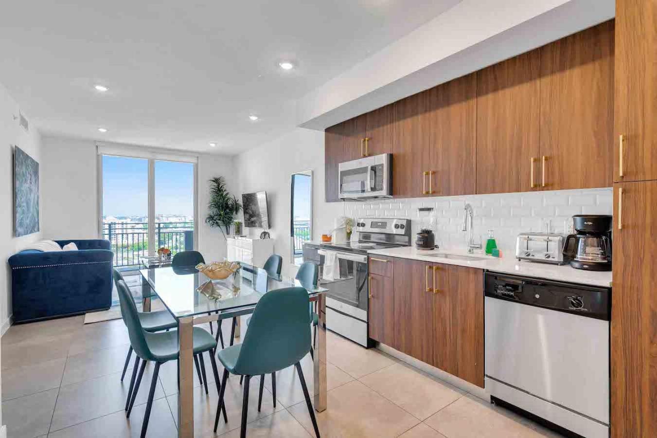 Amazing 3 Bed Unit In Dwntwn Miami With Free Parking Daire Dış mekan fotoğraf